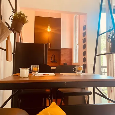 아파트 L'arche Comfort & Relax - Dergano House 1 *